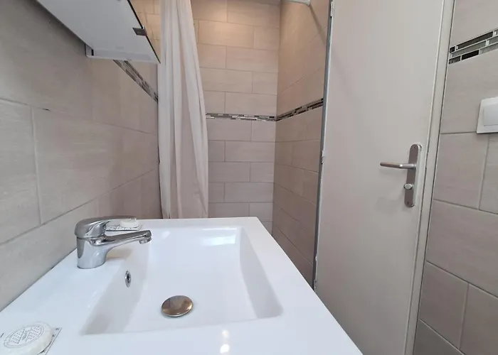 A4-14 Cosy * 圖盧茲